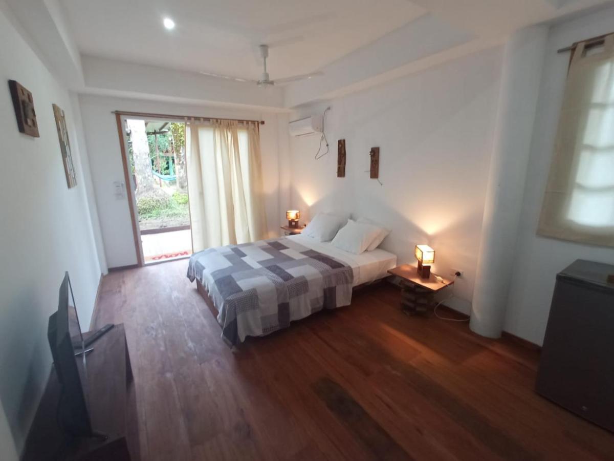 La Luciernaga Big Creek Bed & Breakfast Bocas Town Ngoại thất bức ảnh