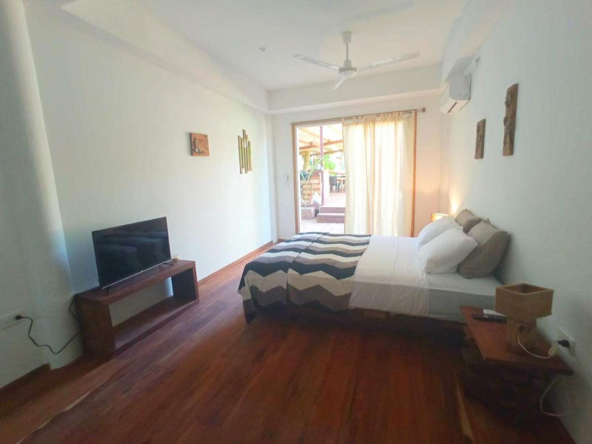 La Luciernaga Big Creek Bed & Breakfast Bocas Town Ngoại thất bức ảnh