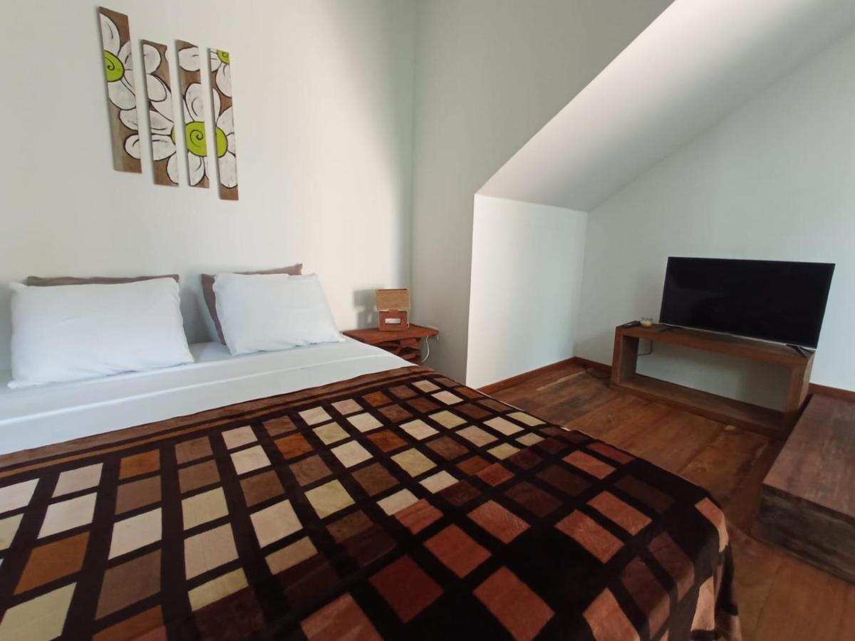 La Luciernaga Big Creek Bed & Breakfast Bocas Town Ngoại thất bức ảnh